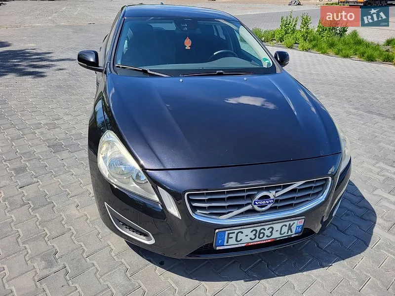 Volvo V60 2011