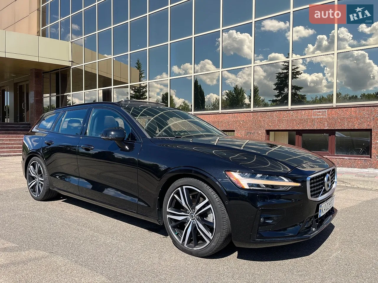 2018 Volvo V60 - мініатюра 26