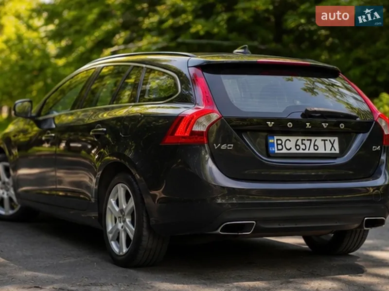 Volvo V60 2015 VIN YV1FW73CDF1259966 фото оголошення 9 з 48