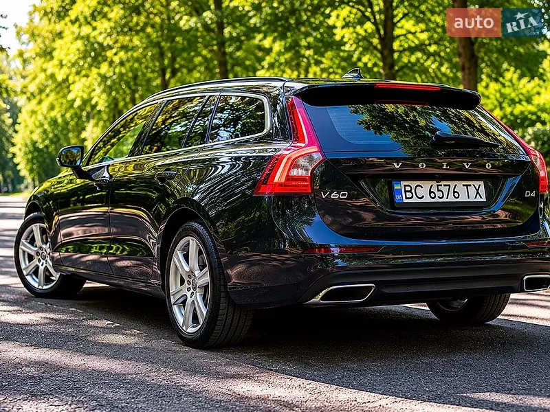 Volvo V60 2015 VIN YV1FW73CDF1259966 фото оголошення 13 з 48