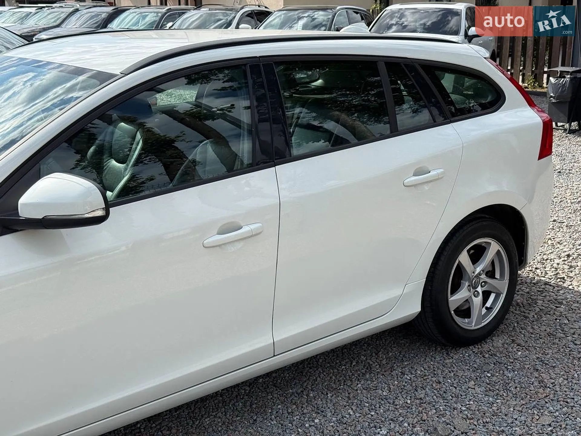 2014 Volvo V60 - мініатюра 11