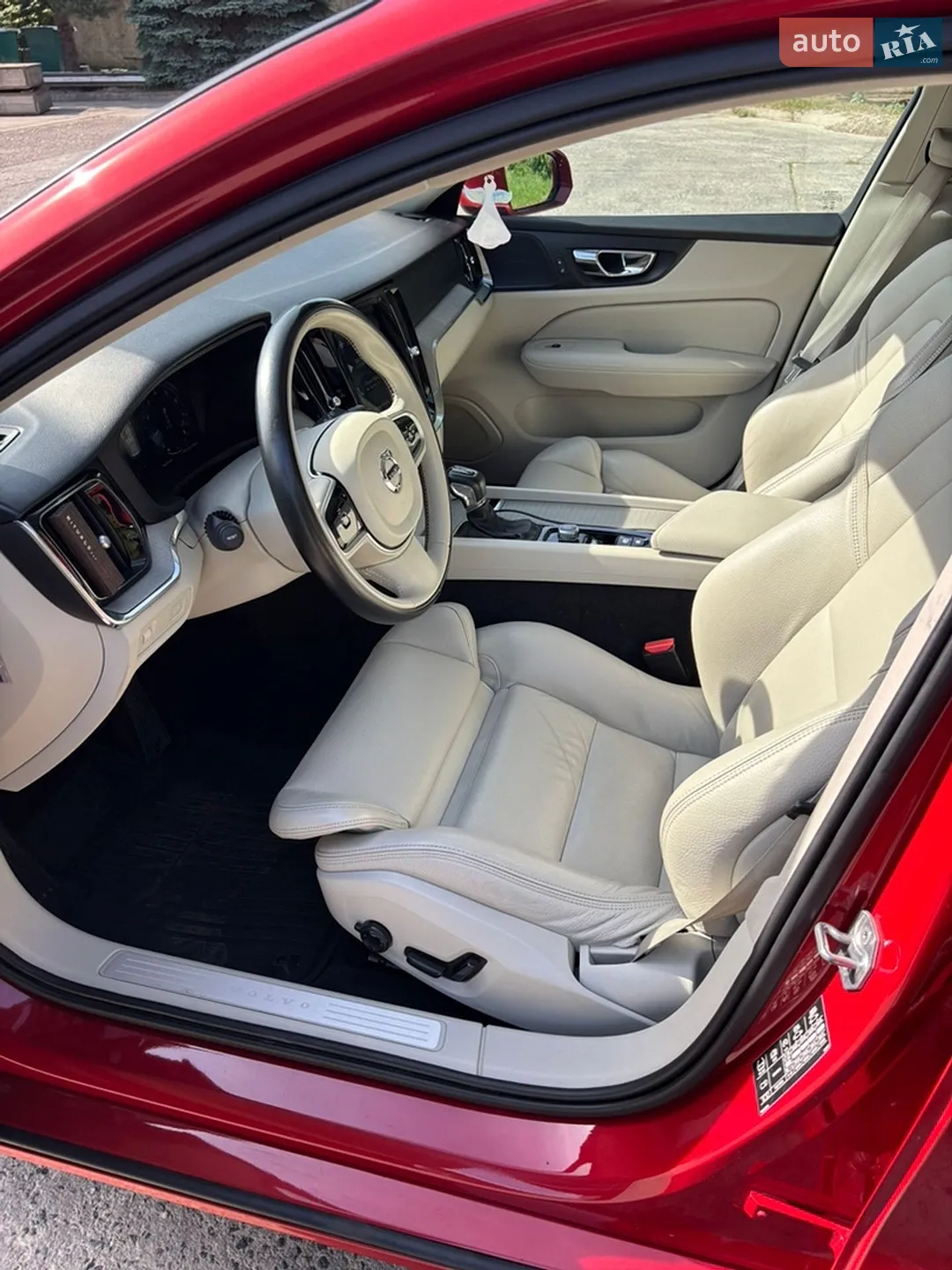 2018 Volvo V60 - мініатюра 7