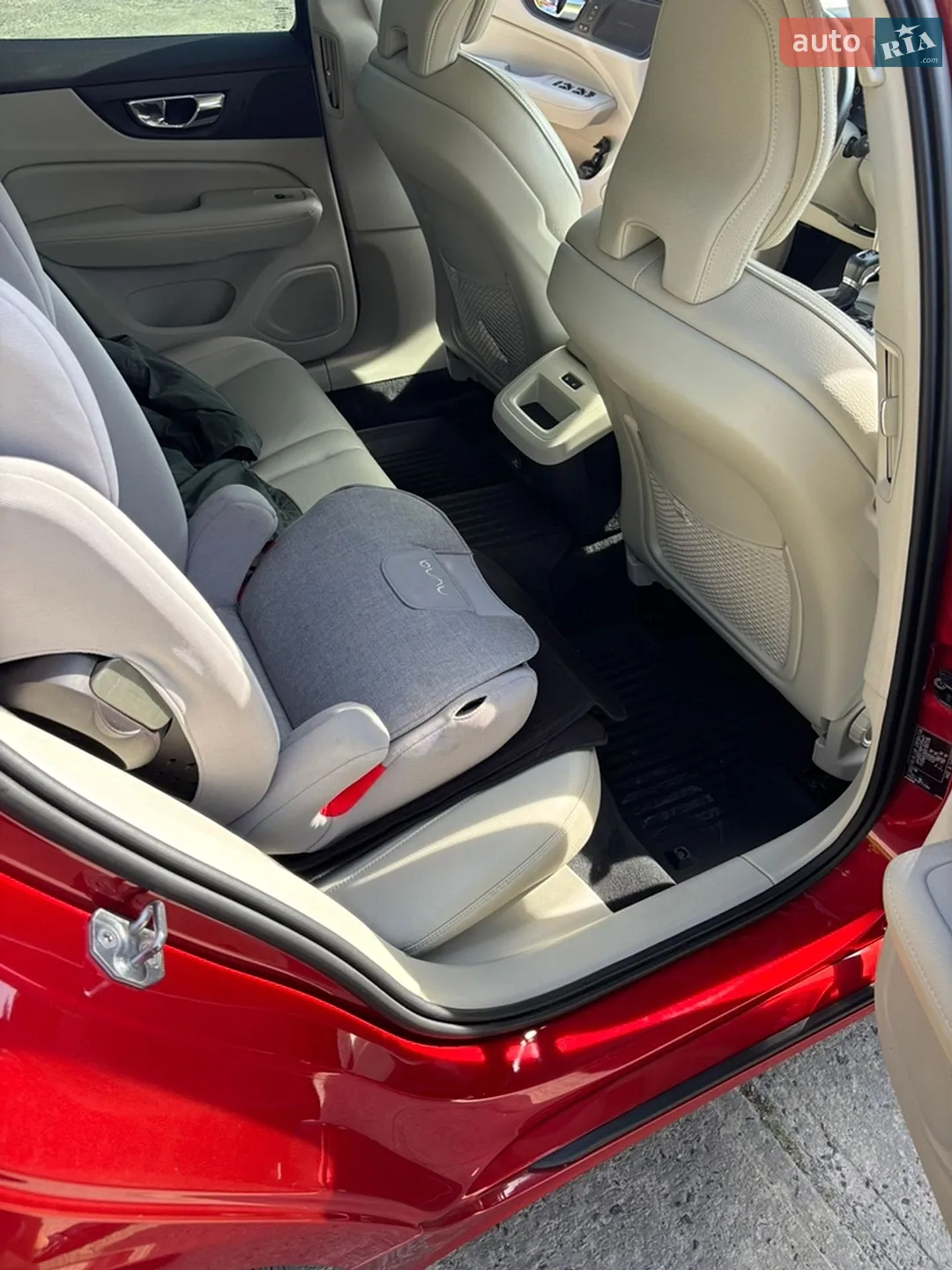 2018 Volvo V60 - мініатюра 12