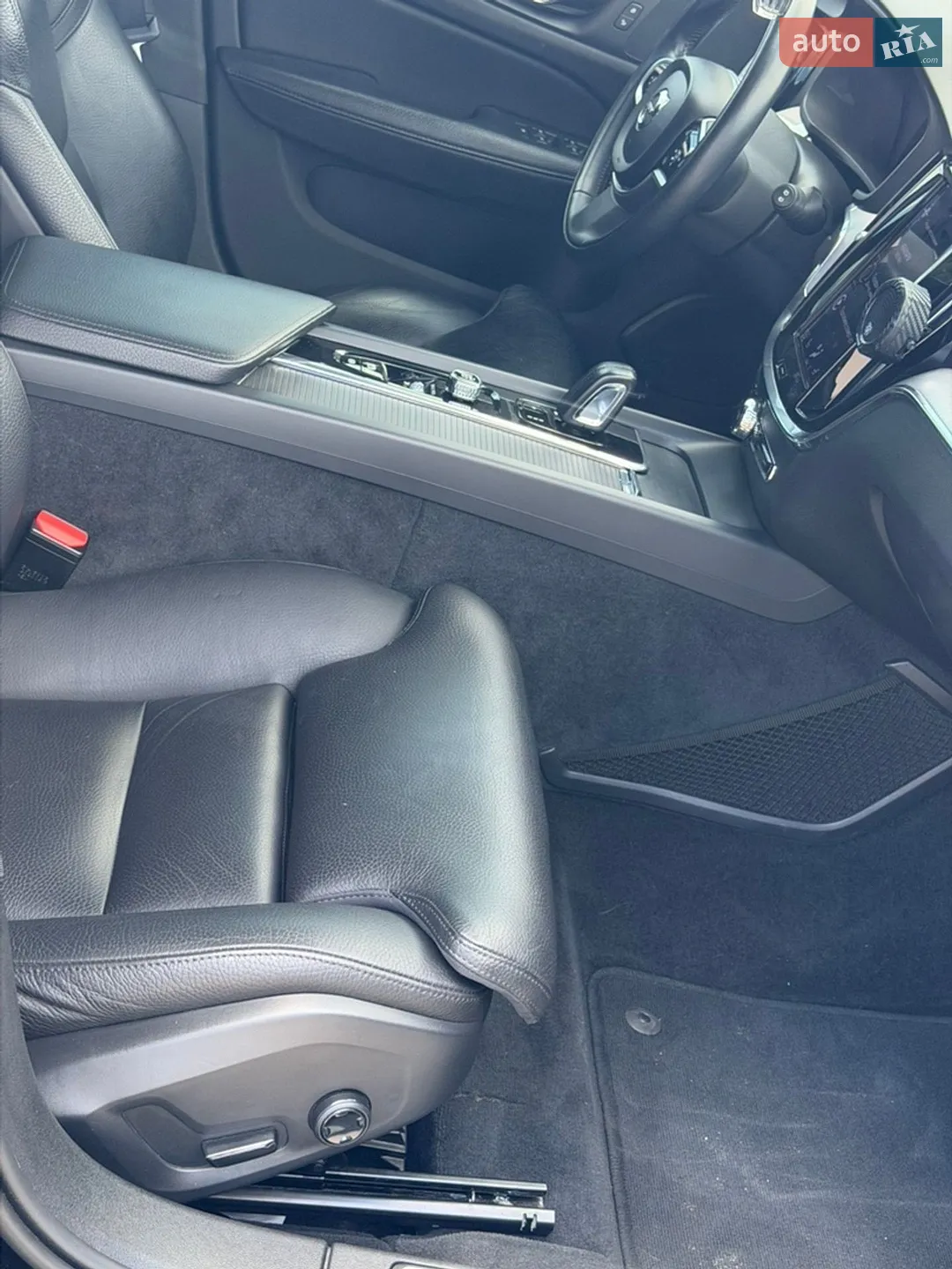 2020 Volvo V60 - мініатюра 18