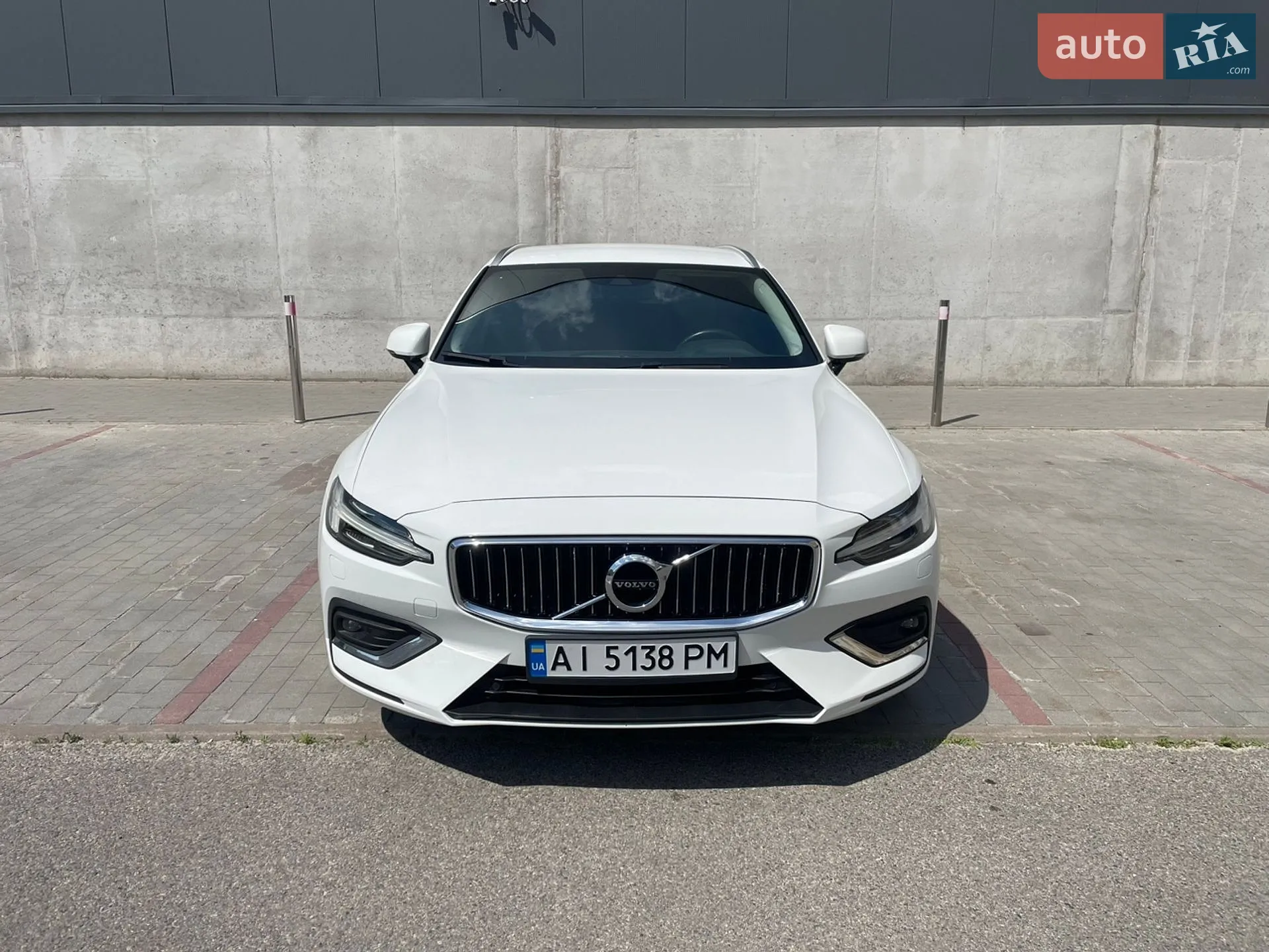 2018 Volvo V60 - фото 1