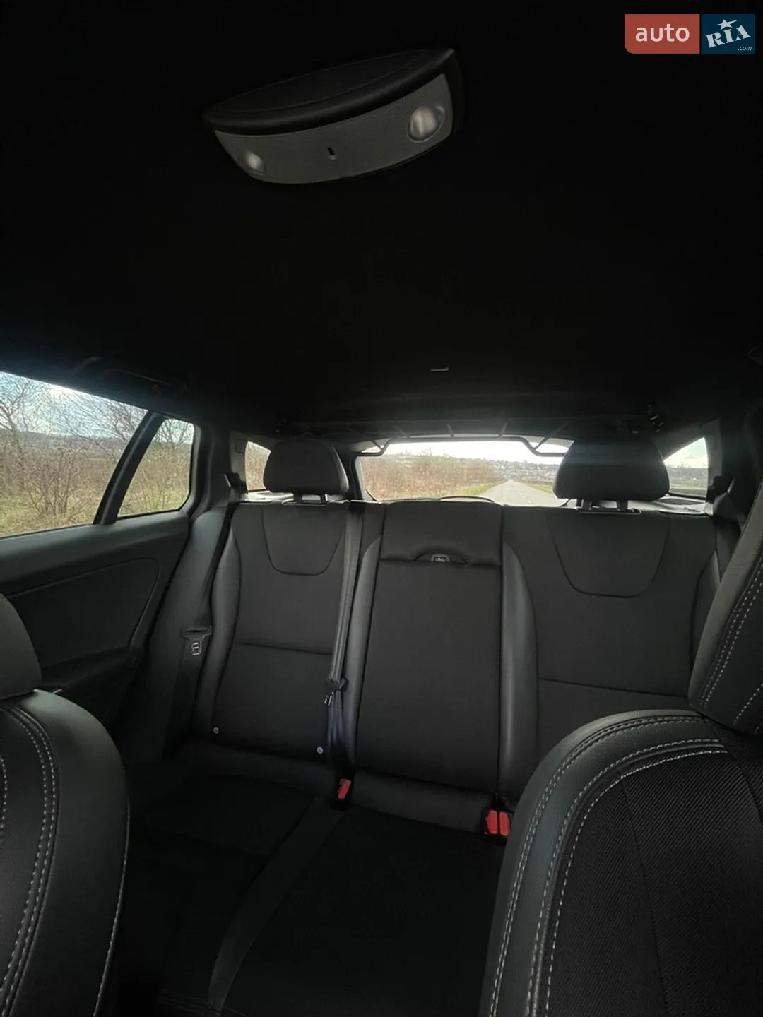 2017 Volvo V60 - мініатюра 11