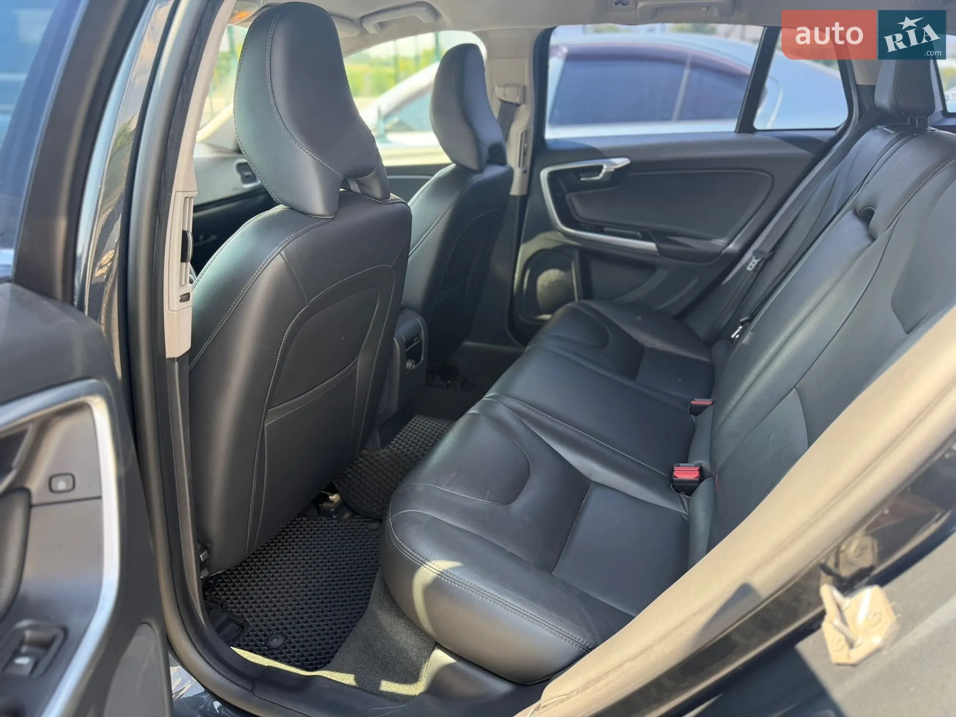 2014 Volvo V60 - мініатюра 17