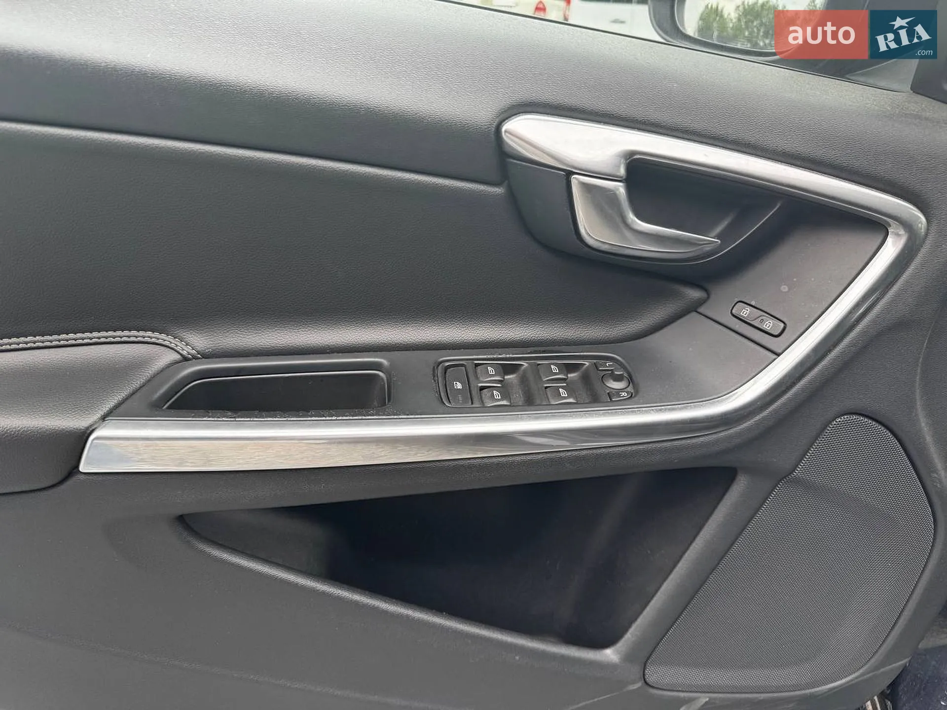 2015 Volvo V60 - мініатюра 15