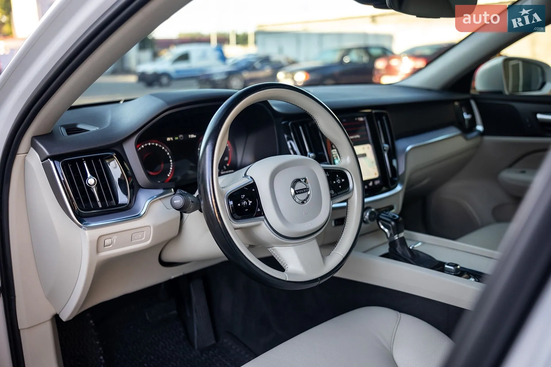 2019 Volvo V60 - мініатюра 16