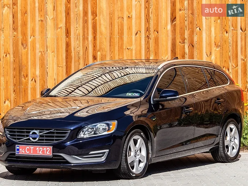 Volvo V60 2015