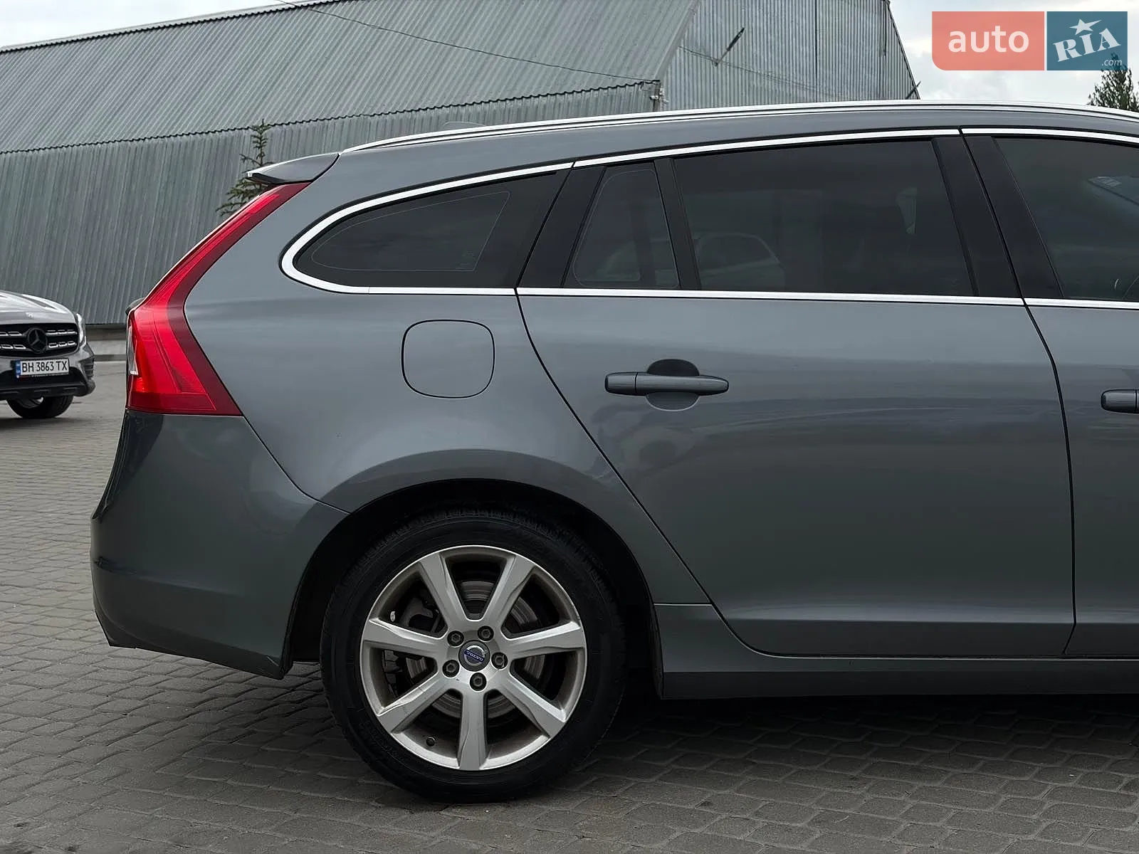 2015 Volvo V60 - мініатюра 7