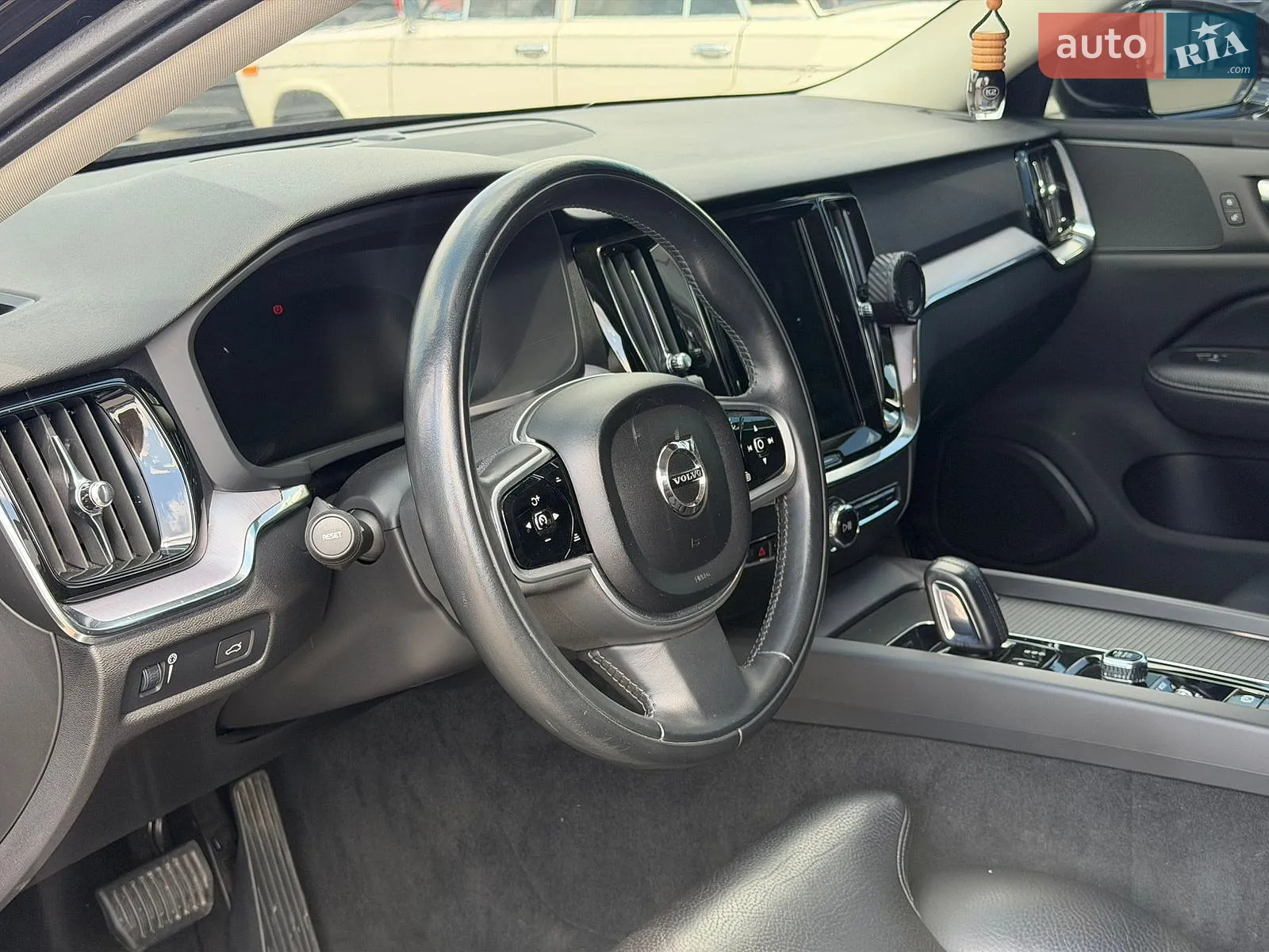 2020 Volvo V60 - мініатюра 6