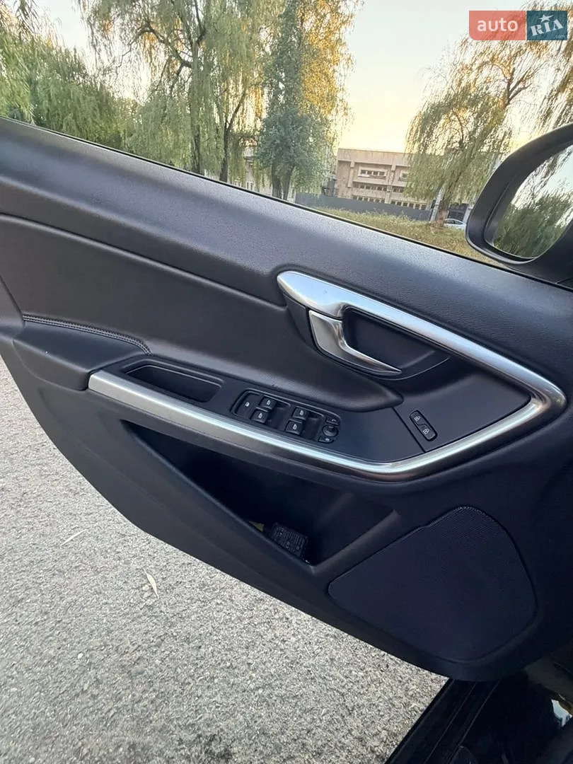 2016 Volvo V60 - мініатюра 14