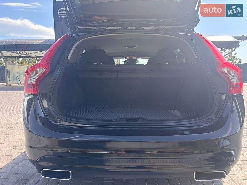 Універсал Volvo V60 2015 в Тернополі