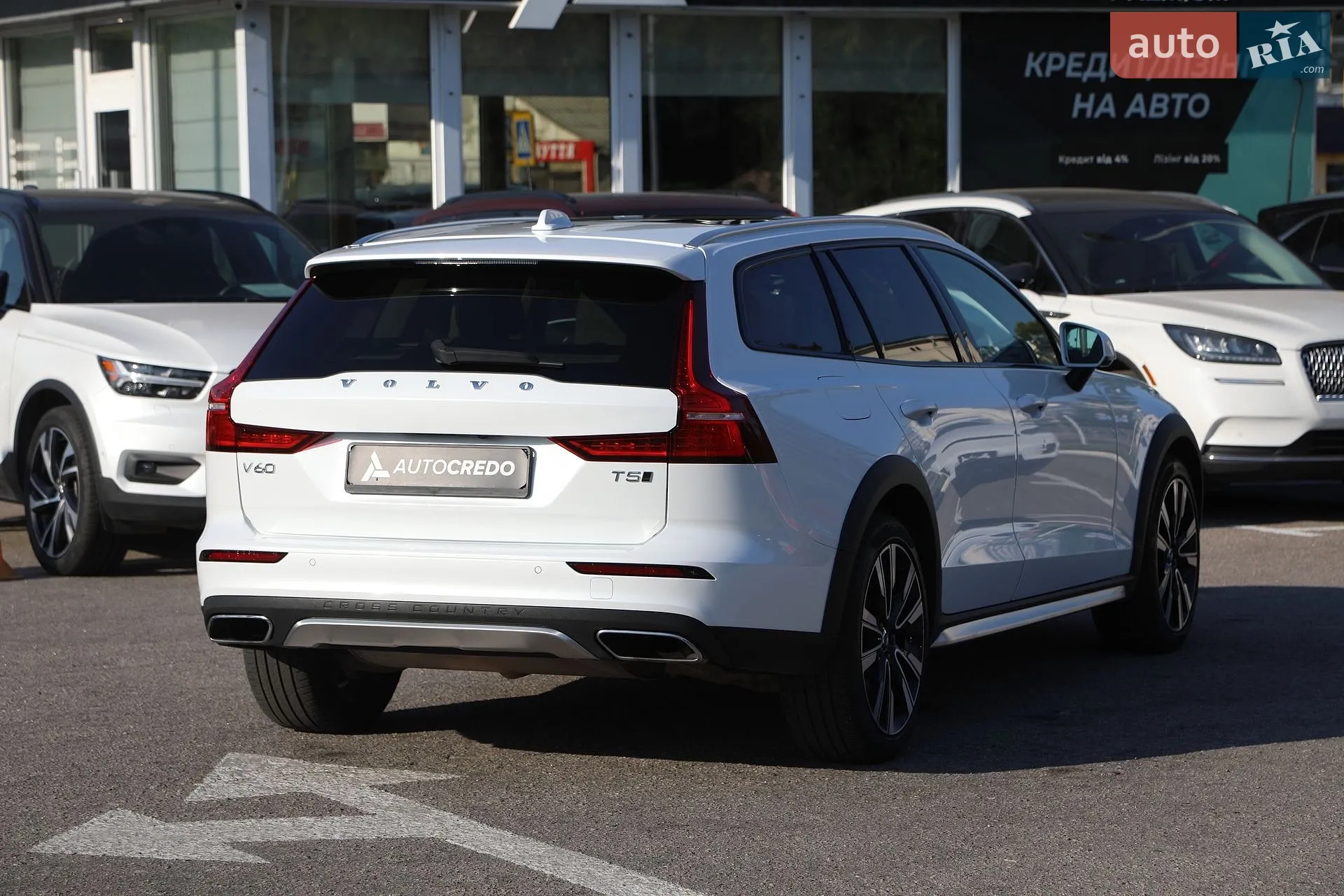 2019 Volvo V60 - мініатюра 6