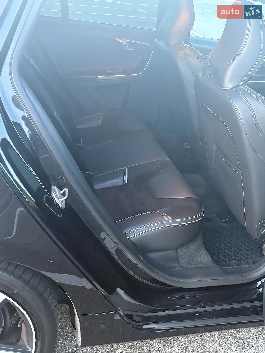 2018 Volvo V60 - мініатюра 10