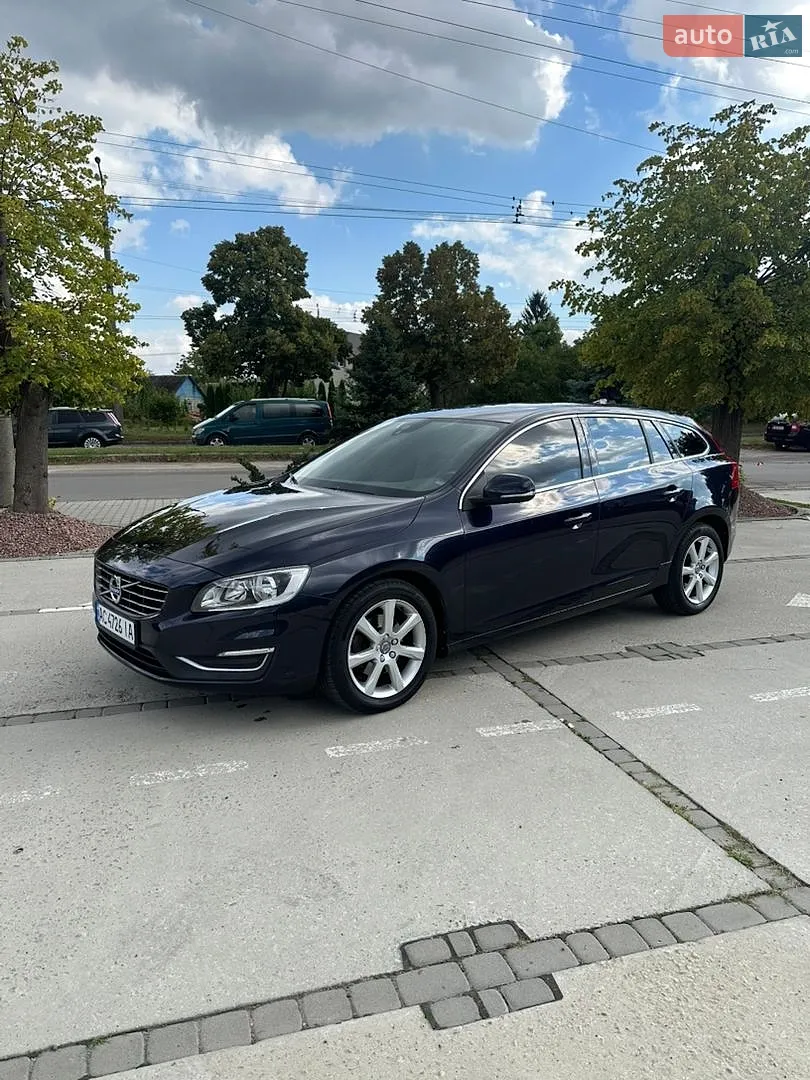 2018 Volvo V60 - фото 1