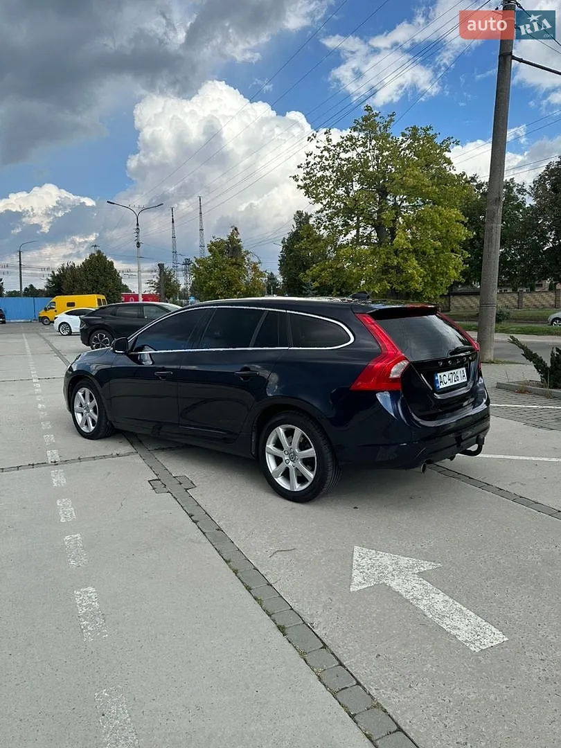 2018 Volvo V60 - мініатюра 11