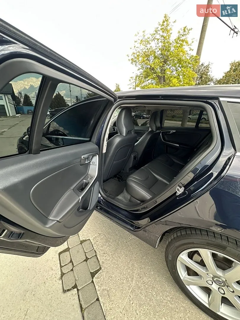 2018 Volvo V60 - мініатюра 16