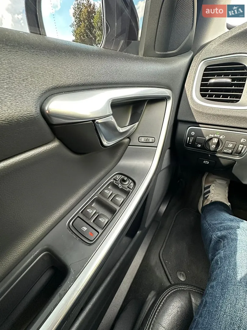 2018 Volvo V60 - мініатюра 63