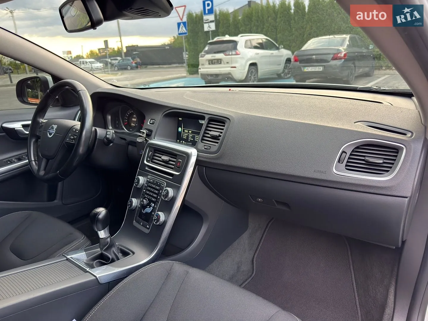 2015 Volvo V60 - мініатюра 29