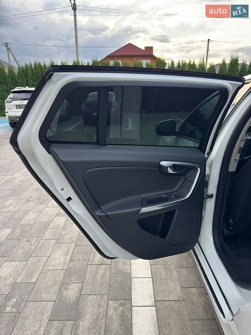 2015 Volvo V60 - мініатюра 48