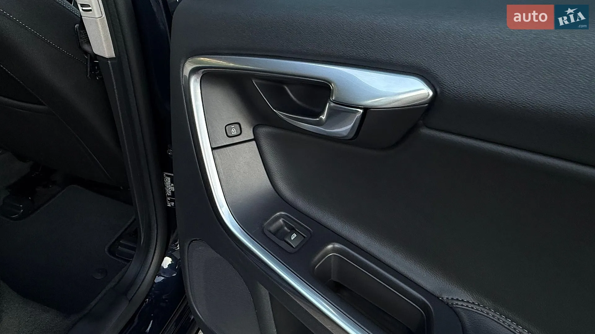 2016 Volvo V60 - мініатюра 32