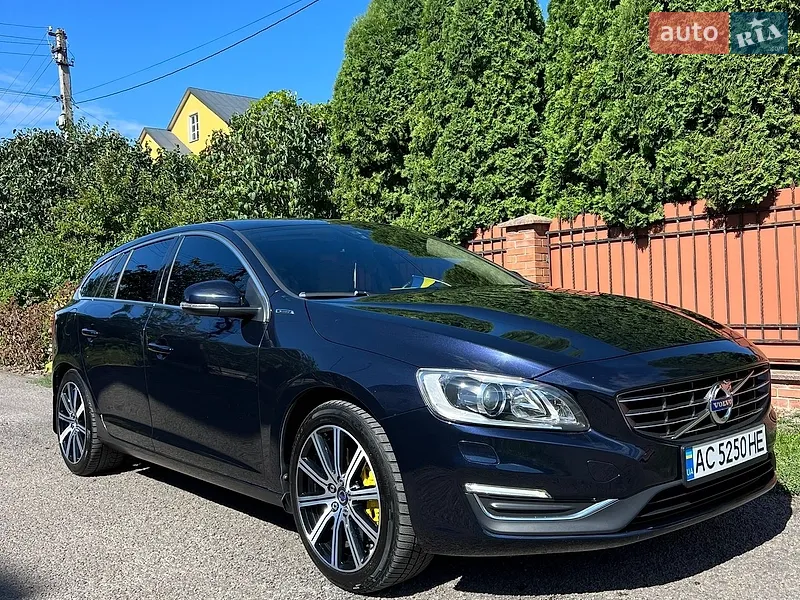 Volvo V60 2015