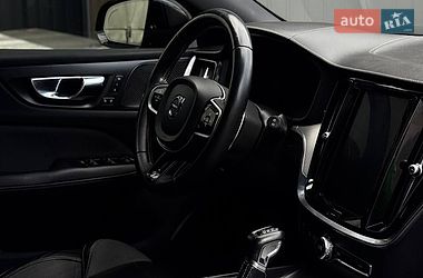 Универсал Volvo V60 2020 в Демидовке