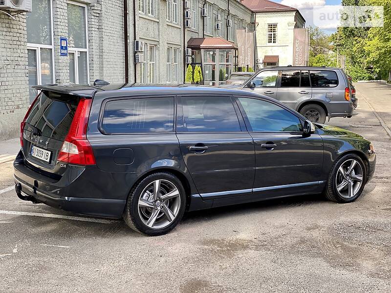 Универсал Volvo V70 2013 в Киеве