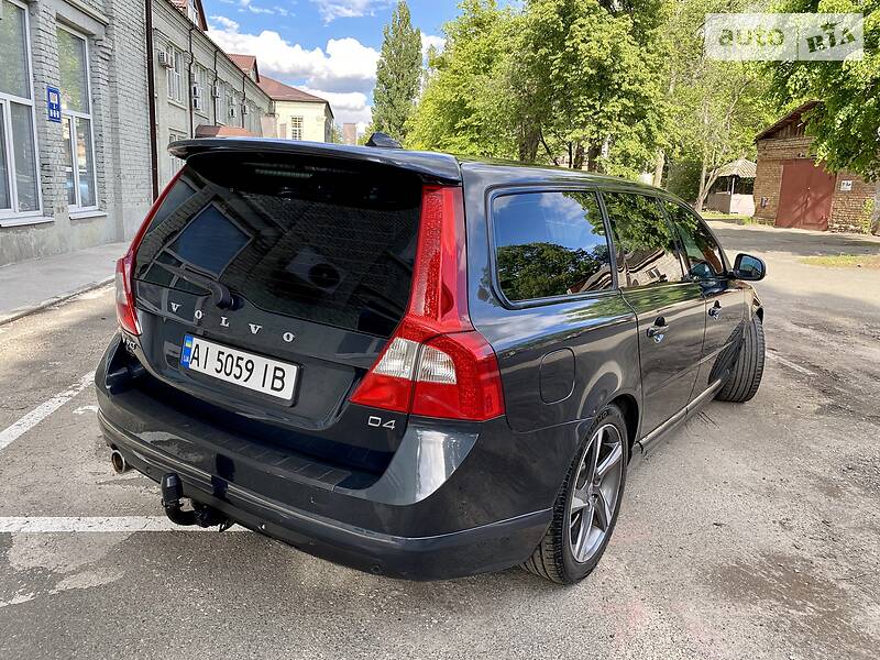 Универсал Volvo V70 2013 в Киеве