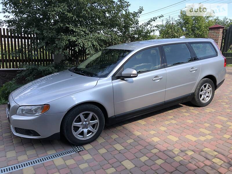 Универсал Volvo V70 2009 в Львове