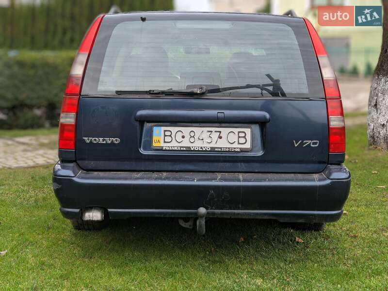 Универсал Volvo V70 1999 в Жовкве