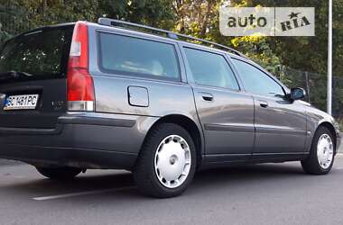 Универсал Volvo V70 2002 в 