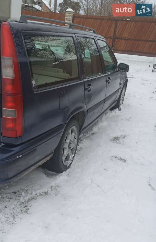 Универсал Volvo V70 1998 в Кременце