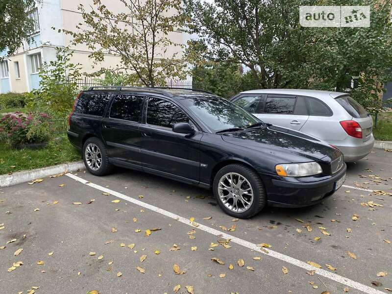 Універсал Volvo V70 2002 в Києві