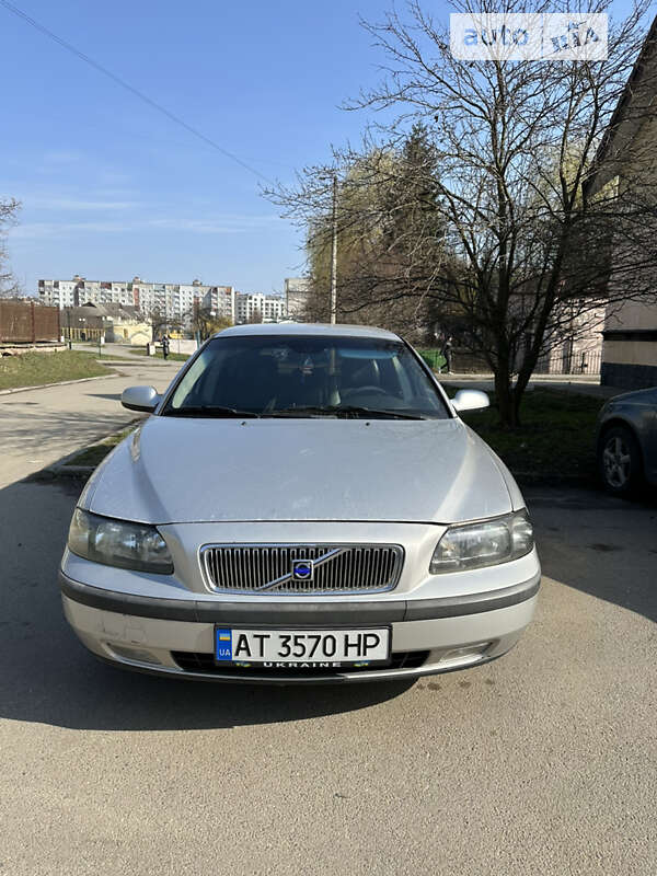 Универсал Volvo V70 2002 в Ивано-Франковске