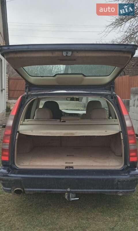 Универсал Volvo V70 1998 в Кременце
