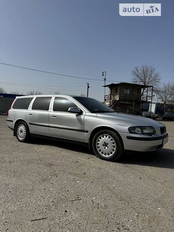Volvo V70 2000