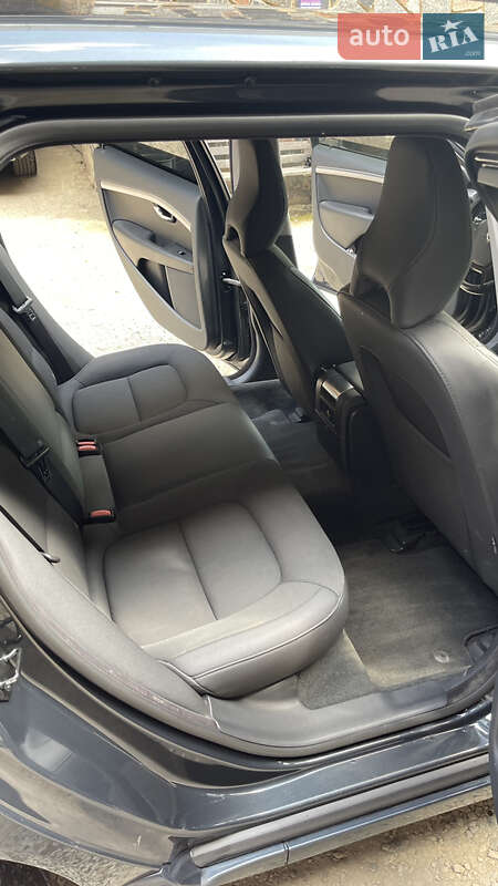 Универсал Volvo V70 2013 в Ивано-Франковске