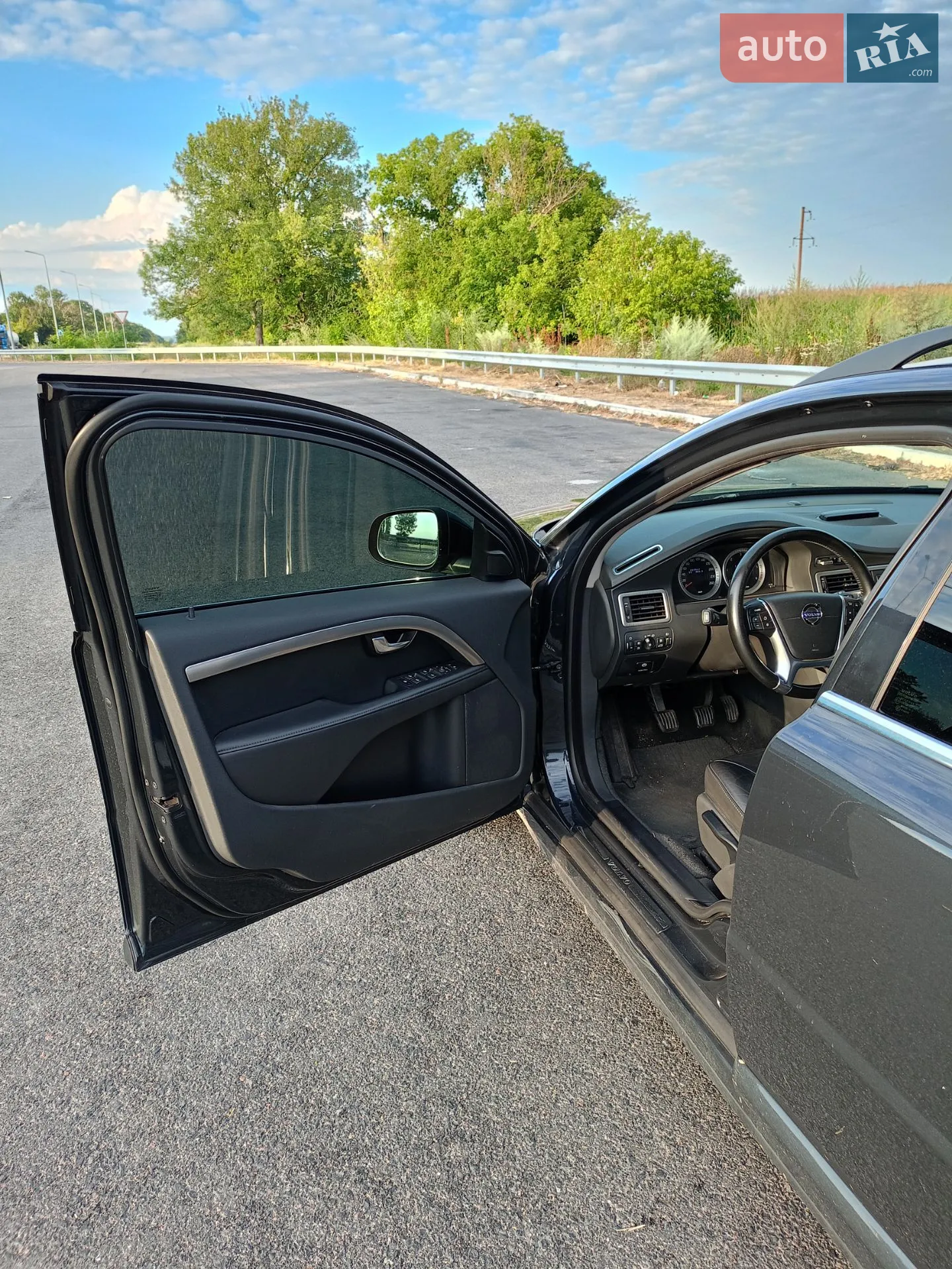 2011 Volvo V70 - мініатюра 5