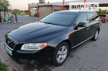 Универсал Volvo V70 2008 в Нововолынске