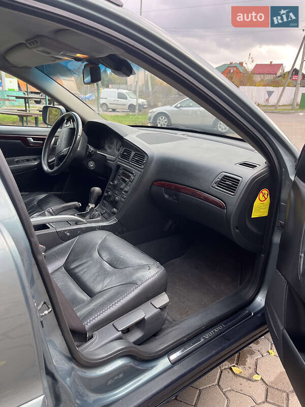 Универсал Volvo V70 2004 в Хмельницком