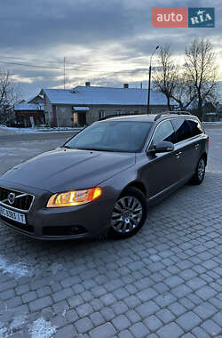 Универсал Volvo V70 2010 в 
