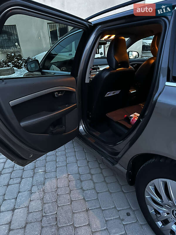 Универсал Volvo V70 2010 в Гусятине