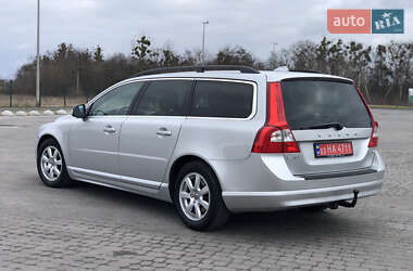 Універсал Volvo V70 2010 в Радивиліві