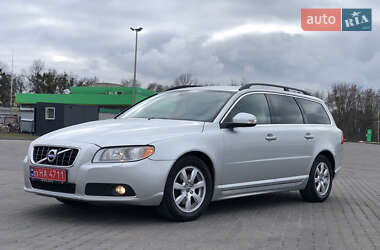 Універсал Volvo V70 2010 в Радивиліві