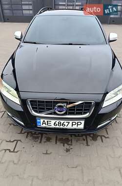 Универсал Volvo V70 2010 в 