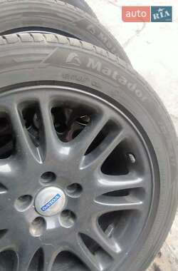 Универсал Volvo V70 2001 в 