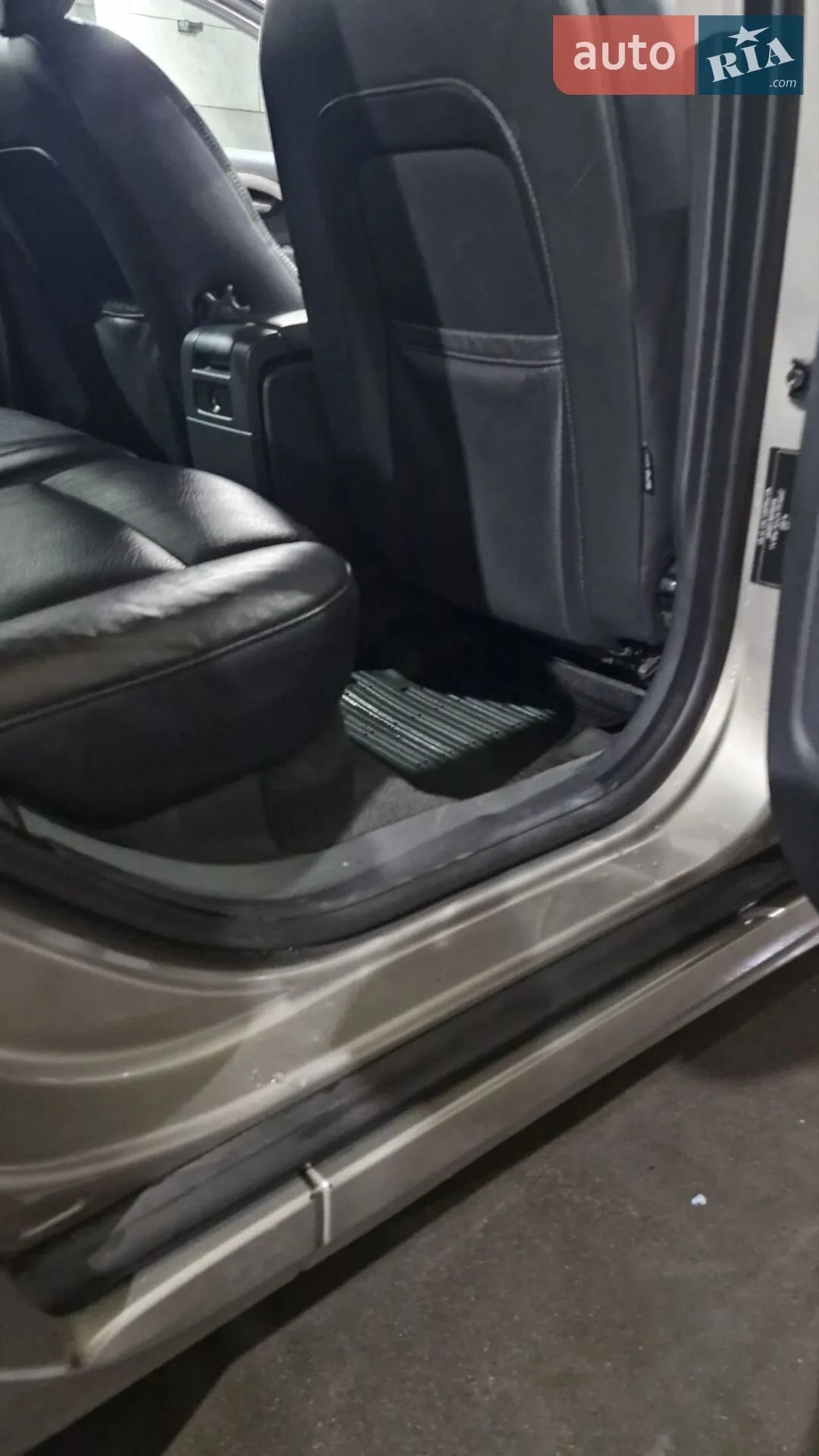 2010 Volvo V70 - мініатюра 9